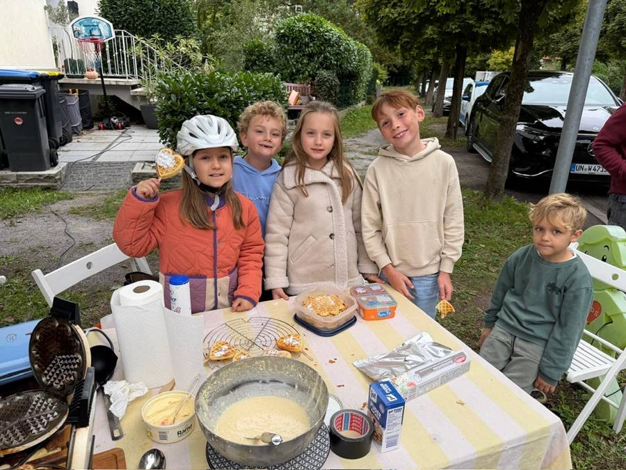 Du betrachtest gerade Engagierte Kinder backen für ihren Zirkustraum