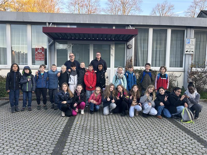 Du betrachtest gerade Ein spannender Unterrichtsgang zur Freiwilligen Feuerwehr Königsborn