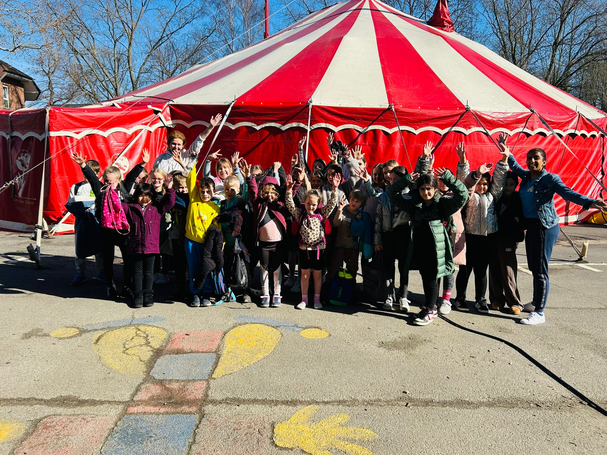 Du betrachtest gerade Zirkusprojekt am Friedrichsborn – Eine Woche voller Mut, Talent und Begeisterung