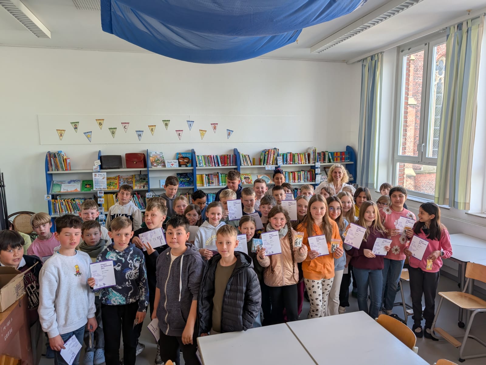 Du betrachtest gerade Ehrung beim Känguru-Wettbewerb: Stolze Kinder und große Freude