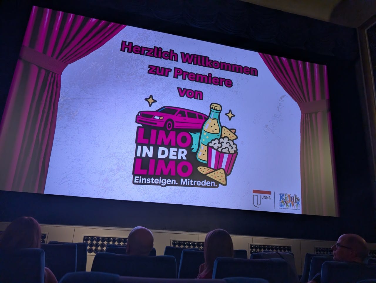 Du betrachtest gerade Schülerparlament erlebt einen besonderen Kinotag